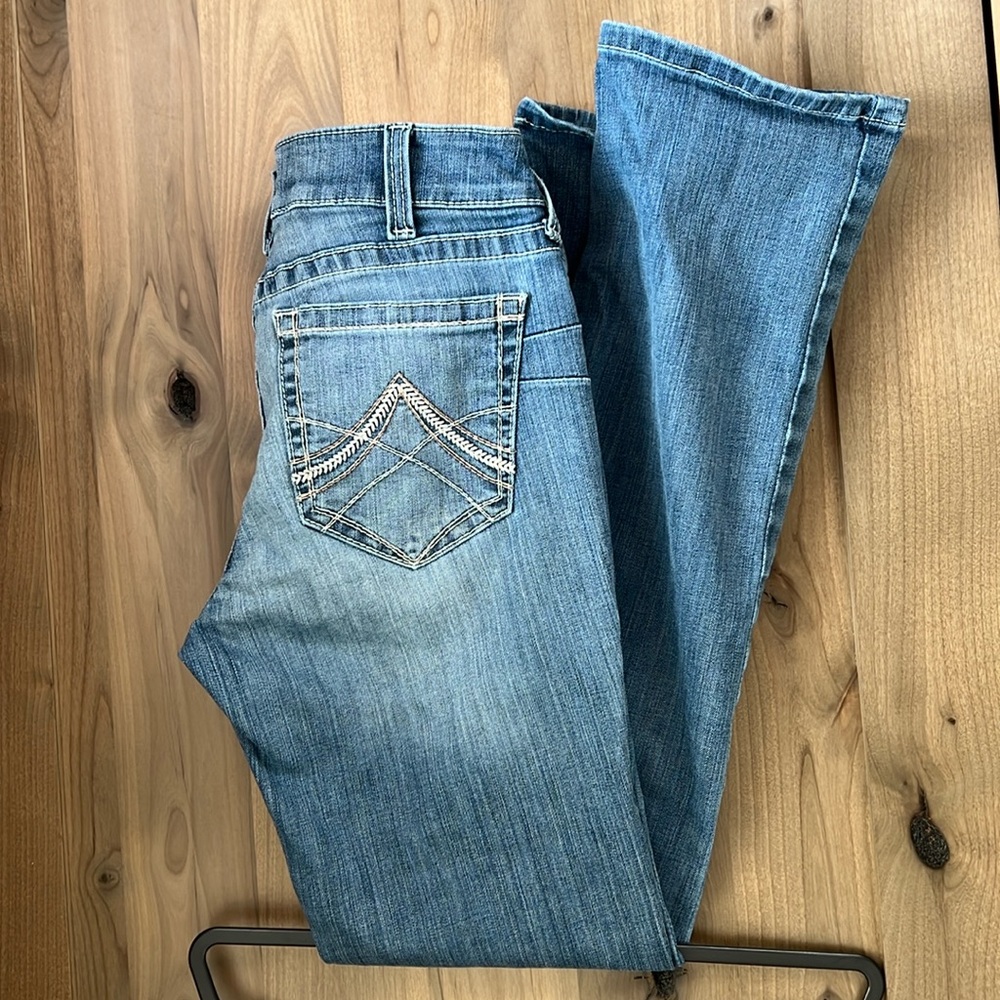 Women’s Ariat jeans
